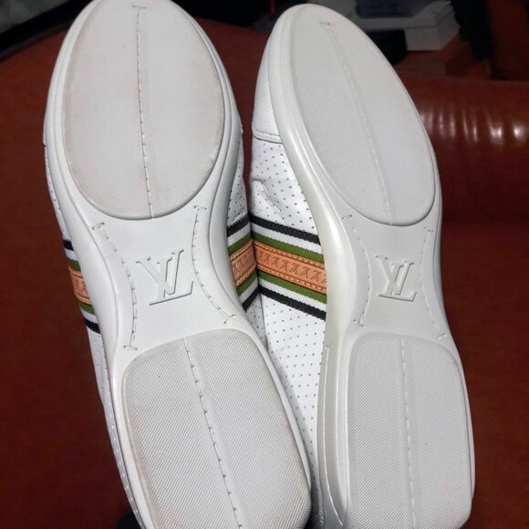 LOUIS VUITTON WHITE PERFORATED LEATHER BASTIA SNEAKERS - Picture 2 of 7